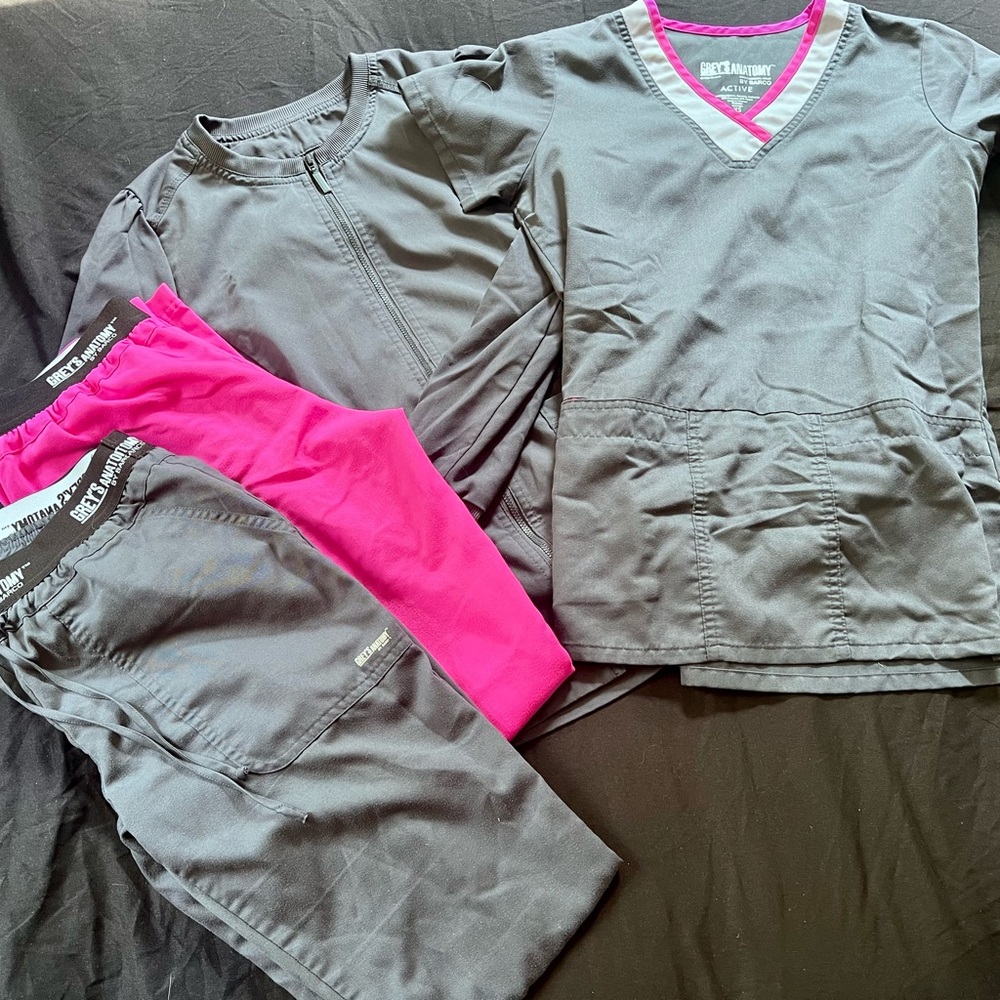 Grey's Anatomy Gray and Pink Women's Scrub Set